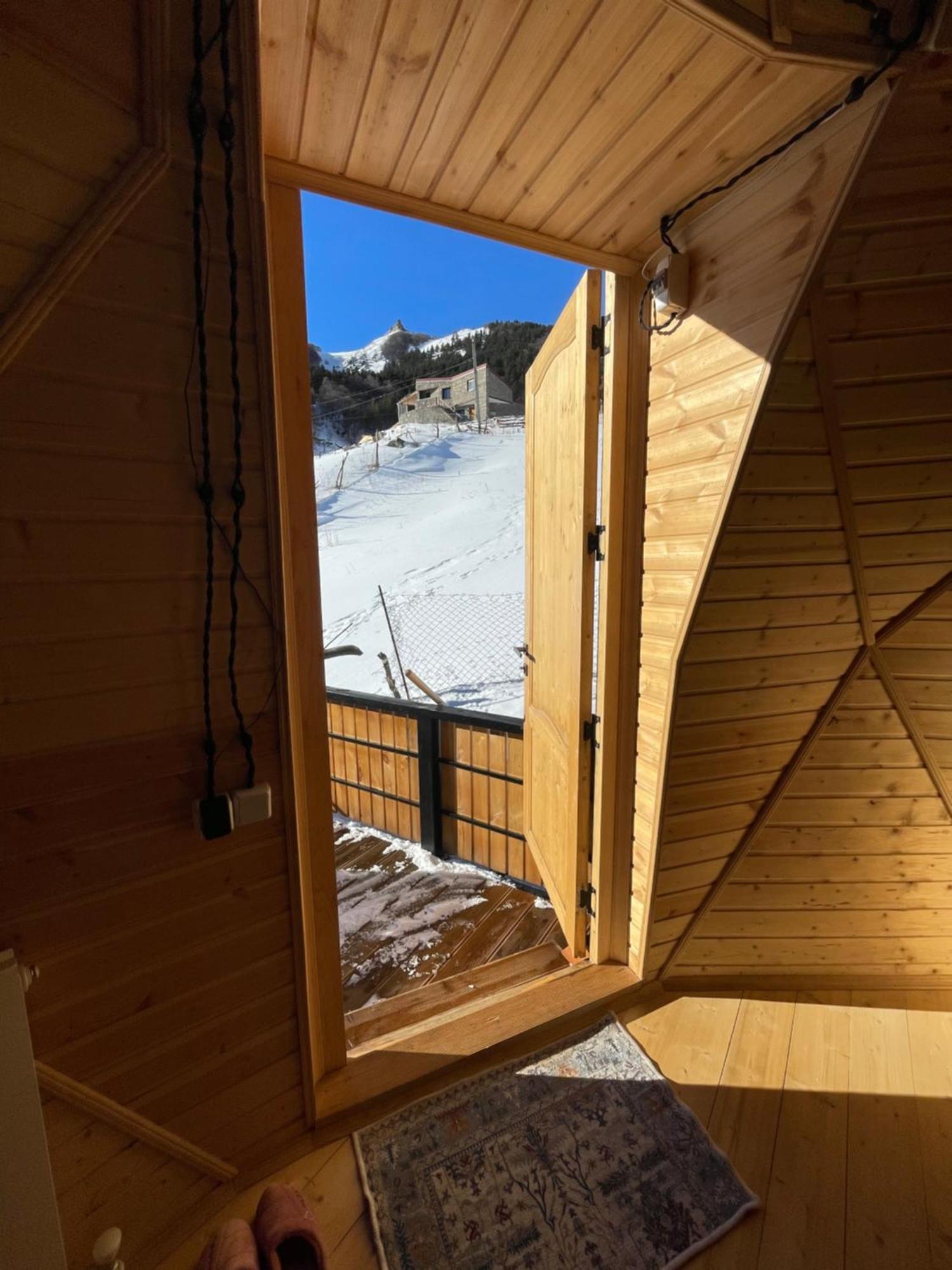 Gabua Glamping Villa คัซเบกี ภายนอก รูปภาพ