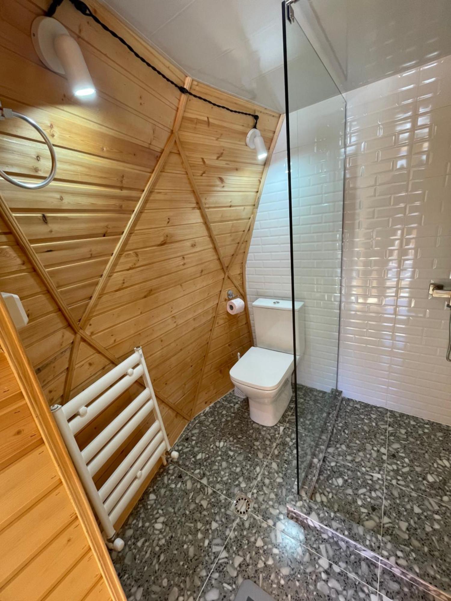 Gabua Glamping Villa คัซเบกี ภายนอก รูปภาพ