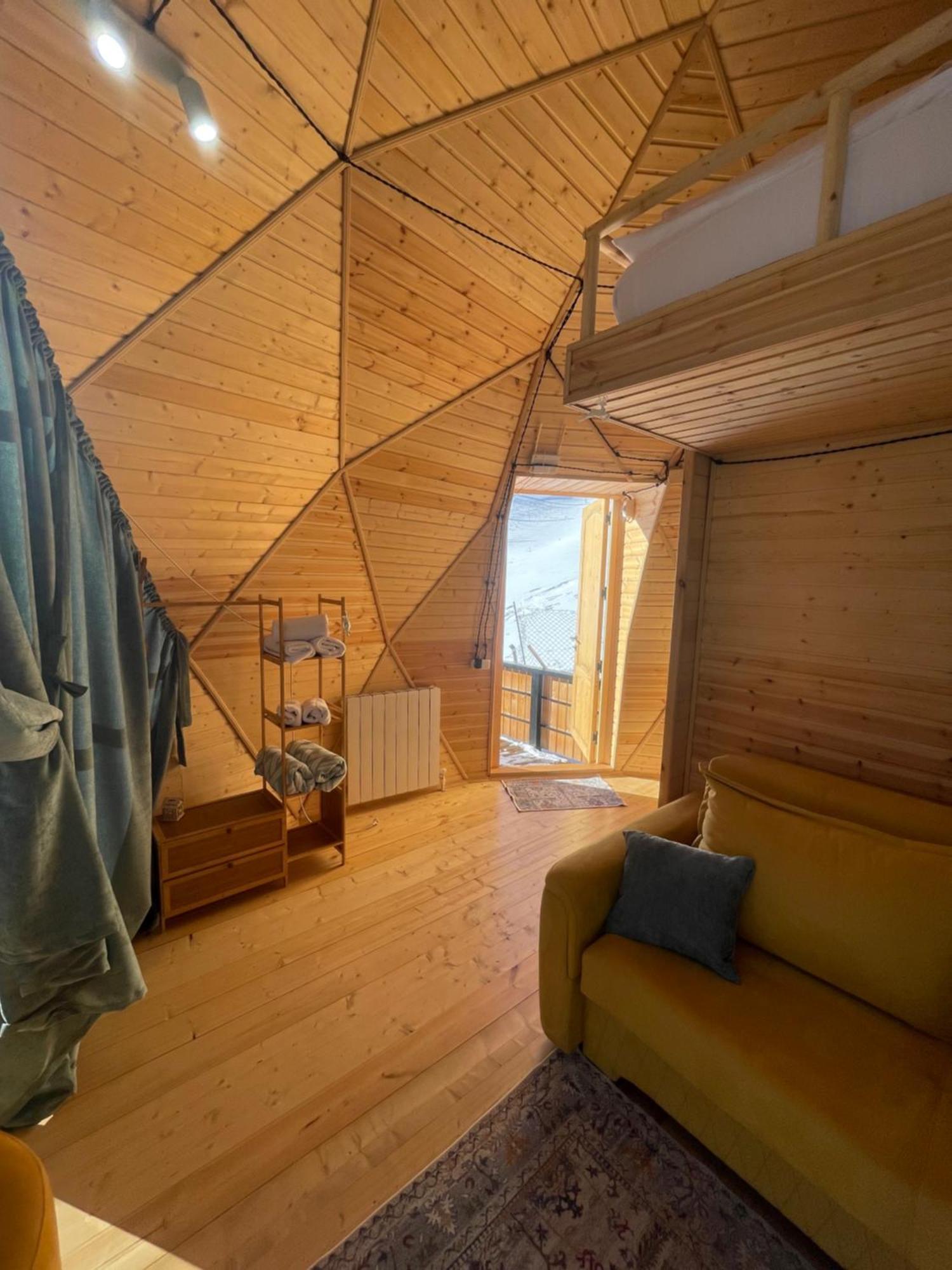 Gabua Glamping Villa คัซเบกี ภายนอก รูปภาพ