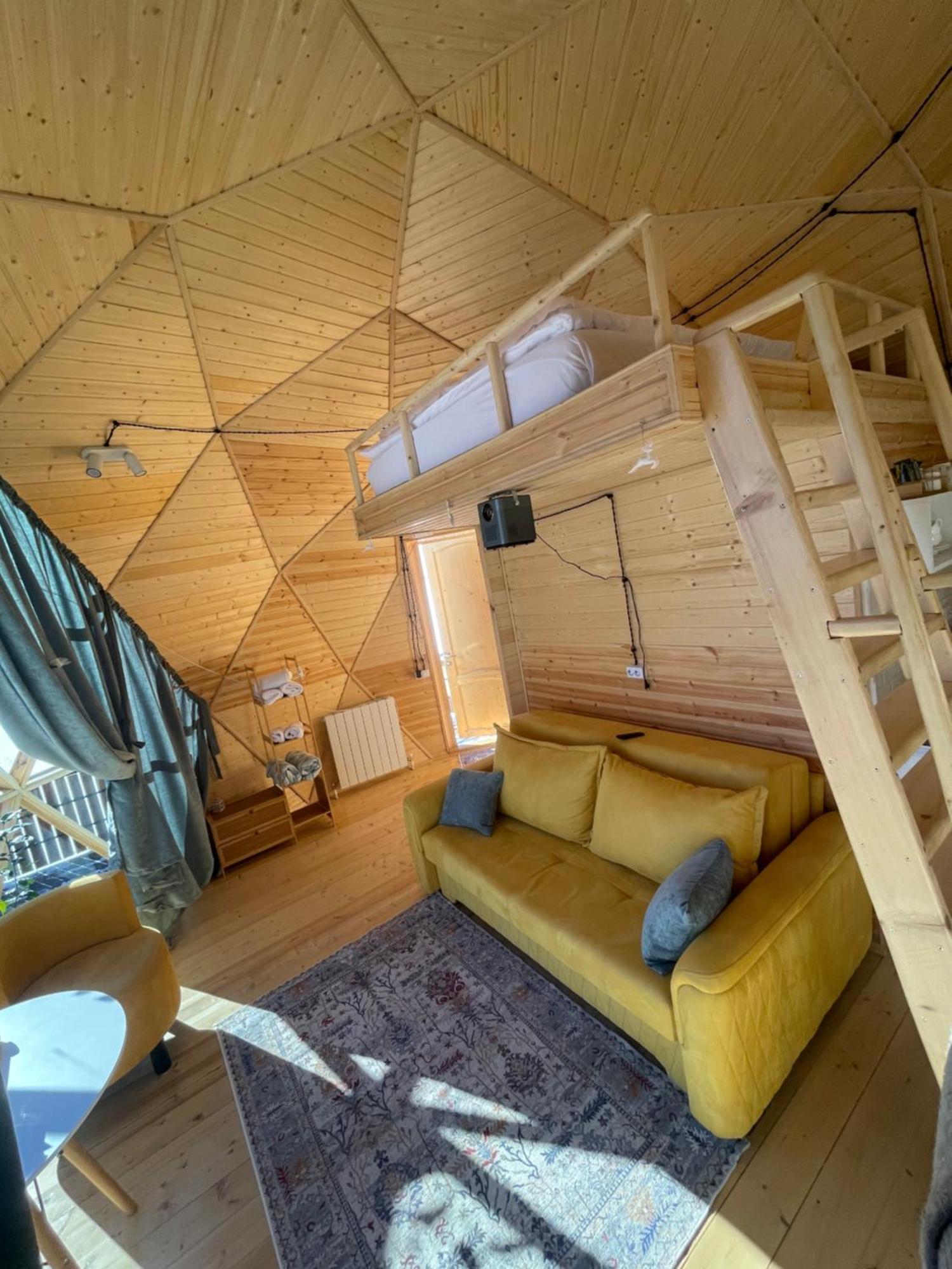 Gabua Glamping Villa คัซเบกี ภายนอก รูปภาพ