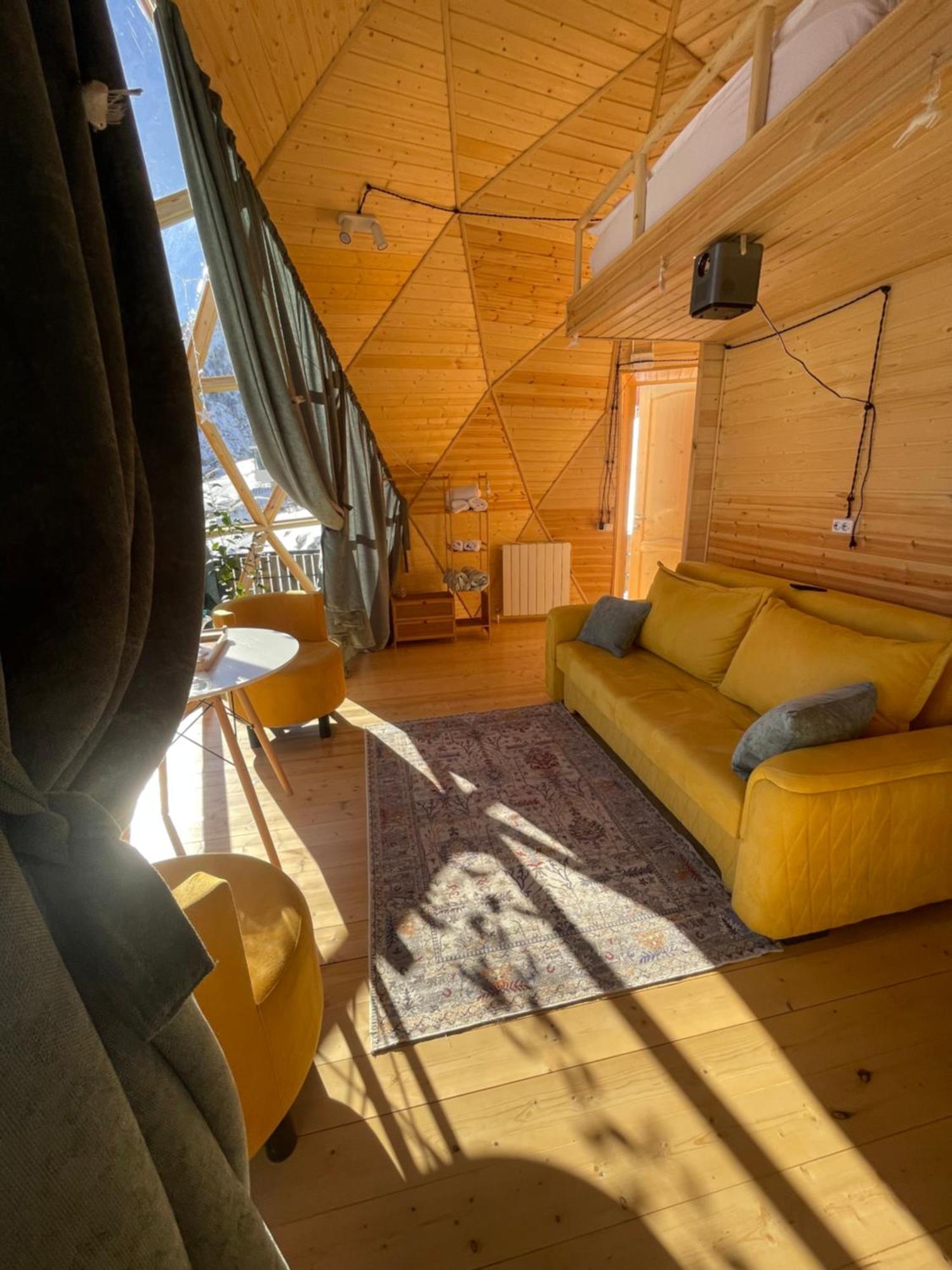 Gabua Glamping Villa คัซเบกี ภายนอก รูปภาพ