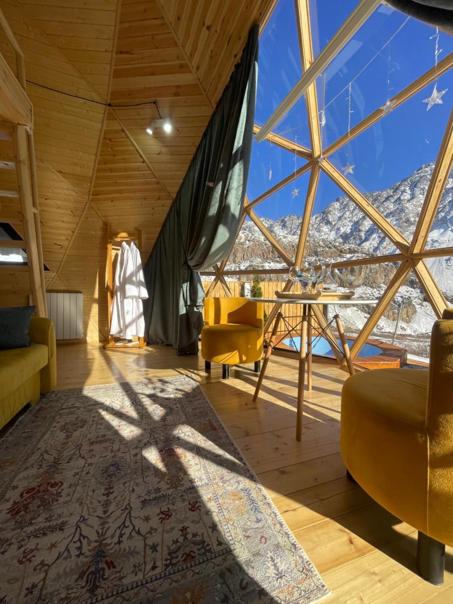 Gabua Glamping Villa คัซเบกี ภายนอก รูปภาพ
