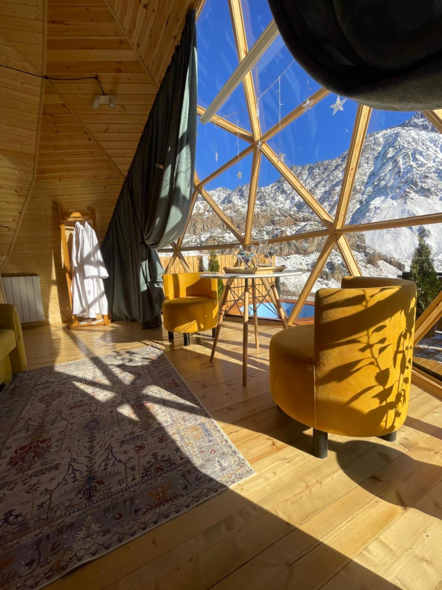 Gabua Glamping Villa คัซเบกี ภายนอก รูปภาพ